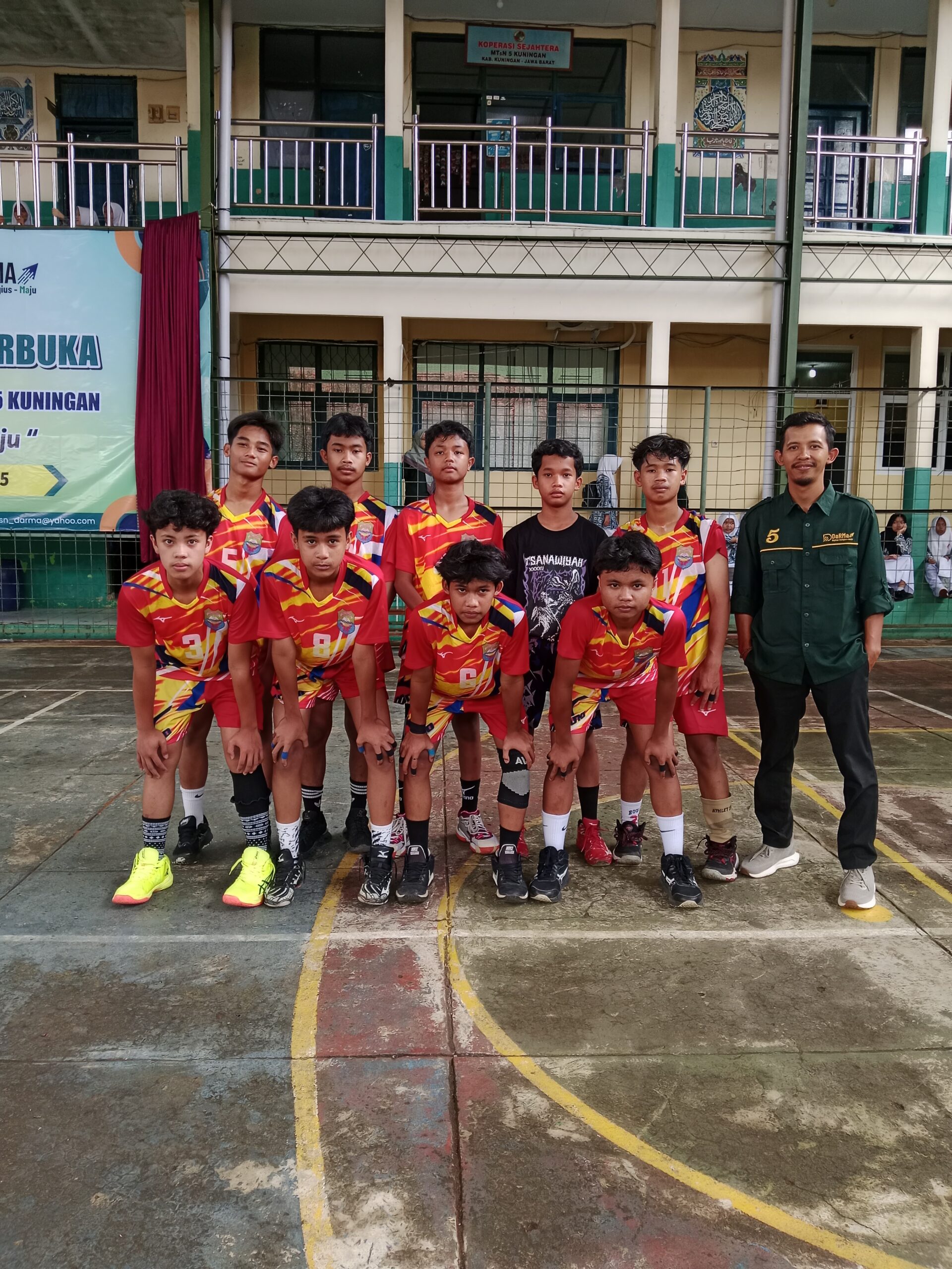 “pertandingan persahabatan dalam rangka posmad”