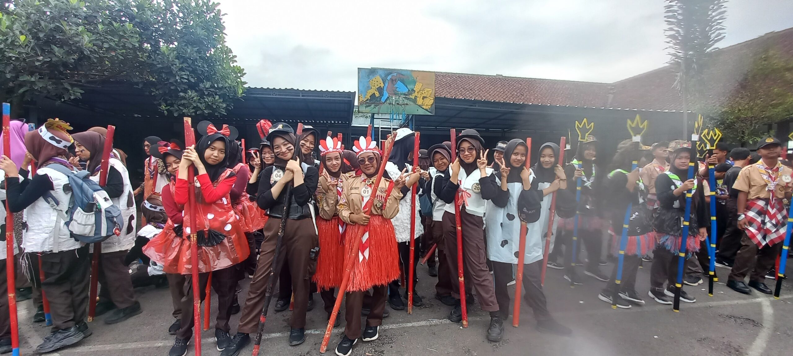 Pramuka MTsN 5 Kuningan Meriahkan Perlombaan Dies Natalis MA Subulul Huda Darma